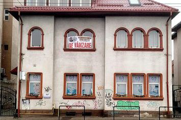 Vilă - 8 camere de vanzare CENTRUL CIVIC - Brasov anunturi imobiliare Brasov