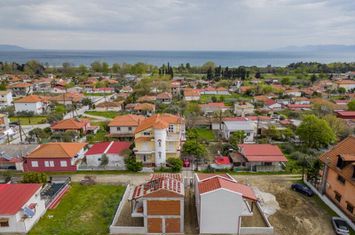 Casă 2 niveluri, 76 mp în Asprovalta anunturi imobiliare Grecia
