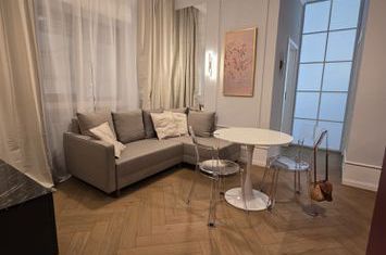 Vanzare 3 camere renovat complet dublu acces Brezoianu si Cismigiu anunturi imobiliare Bucuresti
