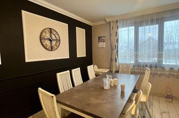 Vilă - 6 camere de vanzare RADAUTI - Suceava anunturi imobiliare Suceava