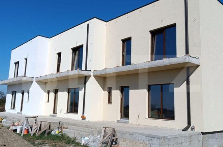 Vilă - 4 camere de vanzare PLOPI - Timis anunturi imobiliare Timis