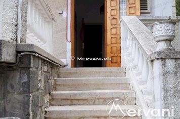Casă - 9 camere de vanzare SINAIA - Prahova anunturi imobiliare Prahova