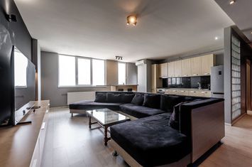 Apartament panoramic în bloc URBANA – Calea Iuliu Maniu, etaj 10/10 anunturi imobiliare Arad