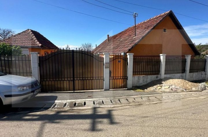 Casă - 2 camere de vanzare COVASINT - Arad anunturi imobiliare Arad
