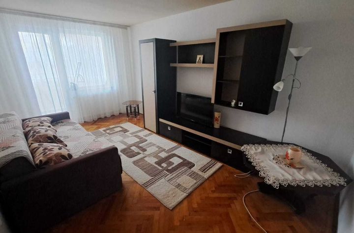 Apartament 3 camere de inchiriat VLAHUTA - Brasov anunturi imobiliare Brasov