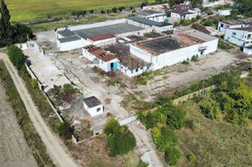 Complex industrial cu 4 hale și teren 15.568 mp in Salonta anunturi imobiliare Bihor