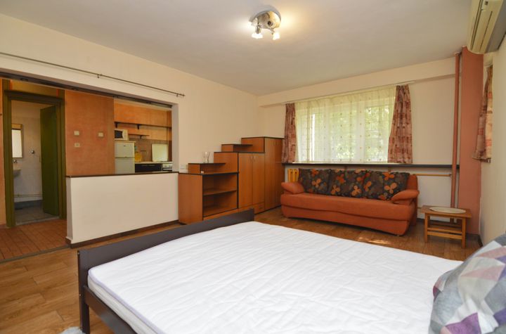 Garsonieră de inchiriat UNIRII - Bucuresti anunturi imobiliare Bucuresti