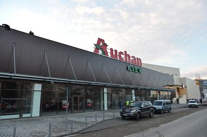 Auchan a ales 20 din cele 24 de magazine Real şi deschide azi un hipermarket propriu în Bucureşti