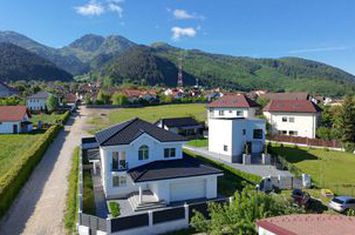 Casă ideală pentru familie în Brașov, Bunloc – spațioasă, luminoasă, priveliște anunturi imobiliare Brasov