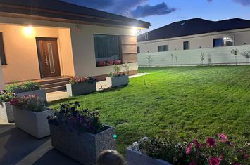 Casă - 3 camere de vanzare SASAR - Maramures anunturi imobiliare Maramures