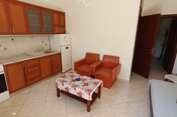 Garsonieră studio 40 mp, parter — Vyronas (zona Sigma) anunturi imobiliare Grecia