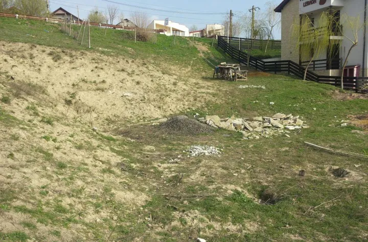 Teren Intravilan de vanzare CASLITA - Tulcea anunturi imobiliare Tulcea