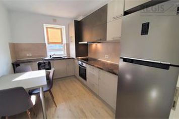 Apartament 3 camere de inchiriat TRACTORUL - Brasov anunturi imobiliare Brasov