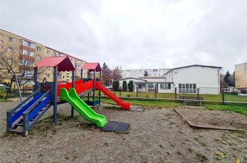 Apartament 2 camere de vanzare FLORILOR - Brasov anunturi imobiliare Brasov