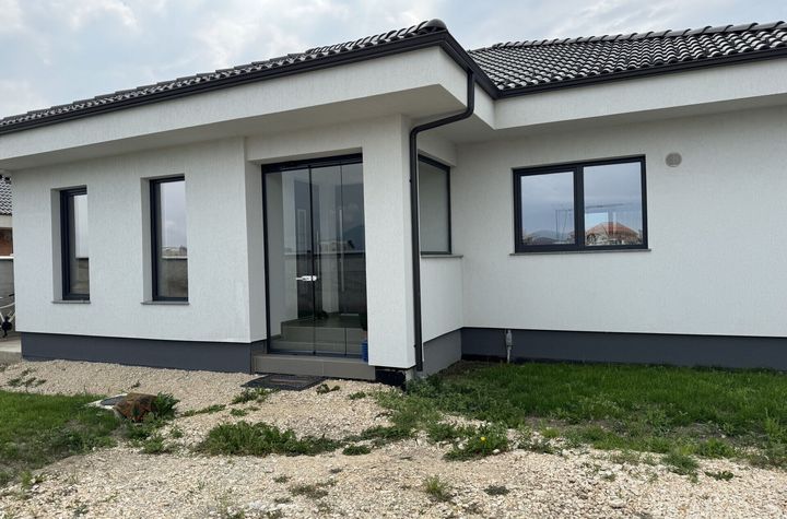 Casă individuală pe parter în Cristian – 500 mp teren anunturi imobiliare Brasov
