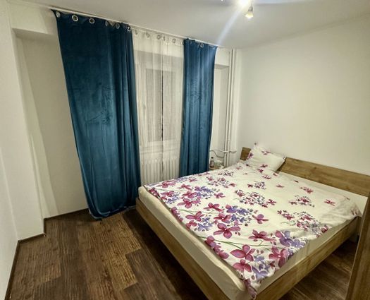 Apartament 3 camere Cantemir, 67 mp