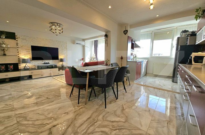 Apartament 3 camere de vanzare ROGERIUS - Bihor anunturi imobiliare Bihor