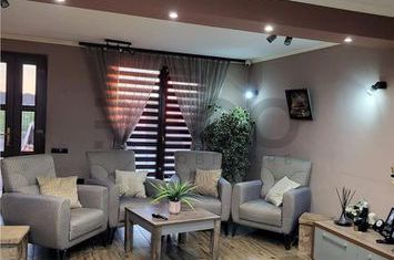 Casă - 5 camere de vanzare CENTRAL - Bihor anunturi imobiliare Bihor