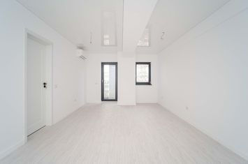 APARTAMENT SPATIOS CU MUTARE IMEDIATA, BLOC NOU, FINALIZAT, NICOLINA anunturi imobiliare Iasi