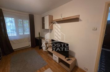 Garsoniera cu bucatarie separat ,zona Dacia anunturi imobiliare Timis