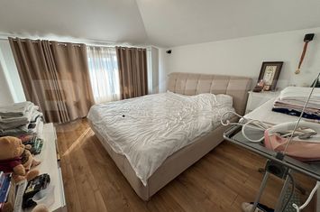 Apartament 3 camere de vanzare VALEA LUPULUI - Iasi anunturi imobiliare Iasi