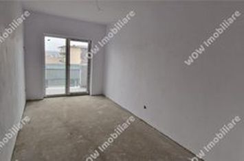 Apartament 3 camere de vanzare MERISANI - Arges anunturi imobiliare Arges