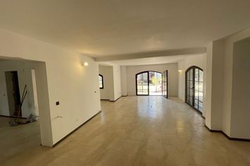 INCHIRIERE VILA POZITIE STRADALA-CLINICA-COMERCIAL anunturi imobiliare Bucuresti