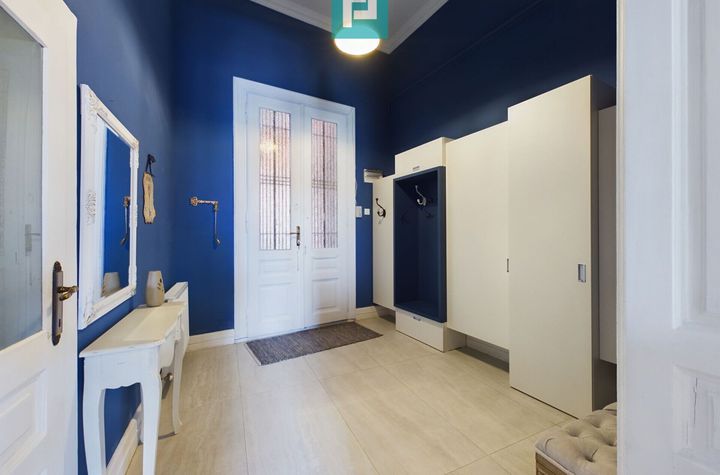 Apartament ultracentral cu 3 camere anunturi imobiliare Arad