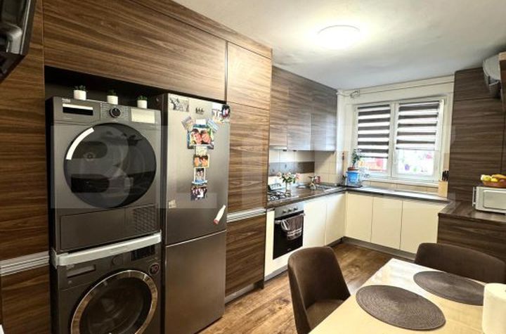Apartament 3 camere de vanzare VLAHUTA - Brasov anunturi imobiliare Brasov