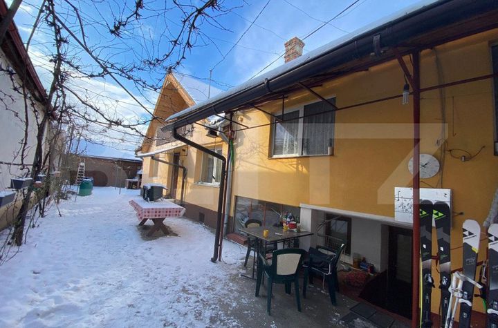 Casă - 10 camere de vanzare GRIVITEI - Brasov anunturi imobiliare Brasov