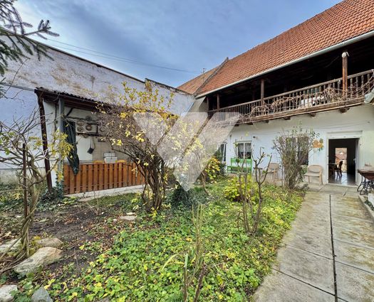 Casă 8 cam Cisnadie, 266 mp