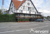 1.380.000 €, Spațiu comercial