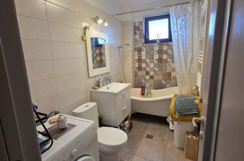 2 camere+Boxa–Et 2/4, Titan-Pallady, Metrou 1 Decembrie anunturi imobiliare Bucuresti