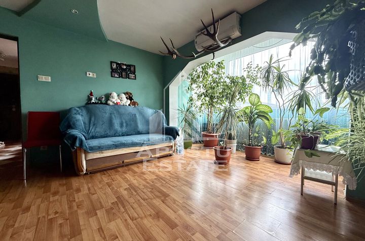 Apartament cu 2 camere, centrala proprie, zona Soarelui anunturi imobiliare Timis