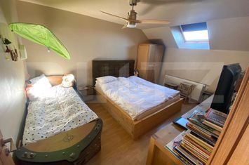 Apartament 4 camere de vanzare BACIU - Cluj anunturi imobiliare Cluj
