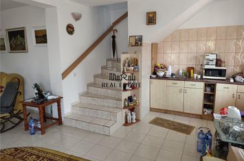 Vilă - 5 camere de vanzare GAESTI - Dambovita anunturi imobiliare Dambovita