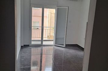 Studio 19 mp, etaj 2 — zona spitalului Drama anunturi imobiliare Grecia