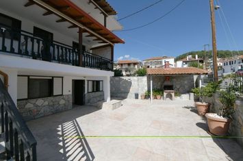 Casă individuală 186 mp pe teren 144 mp în Agio Pnevma anunturi imobiliare Grecia