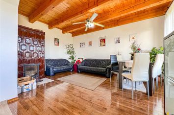 Vilă - 3 camere de vanzare EXTERIOR EST - Covasna anunturi imobiliare Covasna