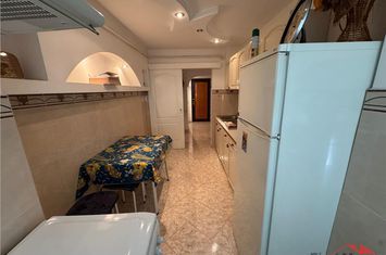 Apartament 3 camere de vanzare CENTRAL - Vrancea anunturi imobiliare Vrancea