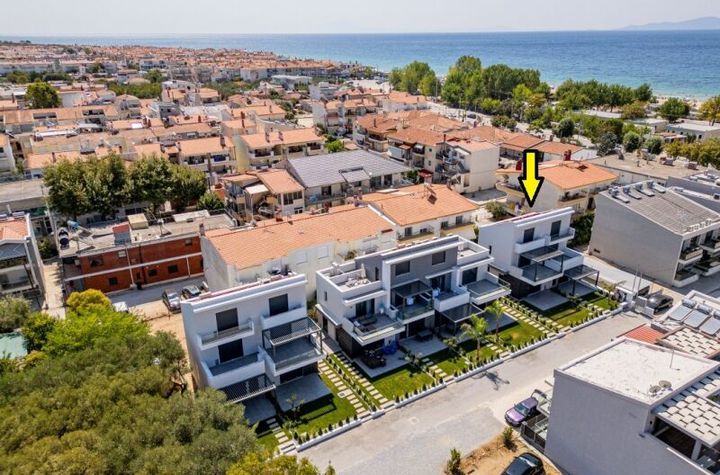 Mezonetă 3 nivele, 90,85 mp — Paralia Ofriniou anunturi imobiliare Grecia