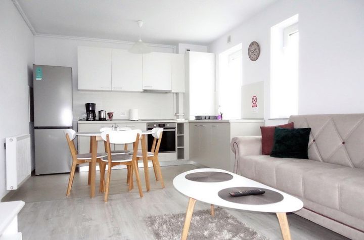 Apartament 2 camere de inchiriat TRACTORU - Brasov anunturi imobiliare Brasov