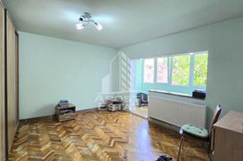 Apartament cu 3 camere, 2 bai, centrala proprie, zona Aradului anunturi imobiliare Timis