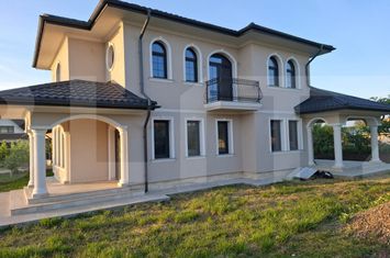 Vilă - 5 camere de vanzare BOTOSANI - Botosani anunturi imobiliare Botosani