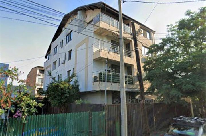 Vand apartament 2 camere zona Bucurestii Noi, Str. Berveni, bloc 2012, la 7 minute metrou Parc Bazilescu. anunturi imobiliare Bucuresti