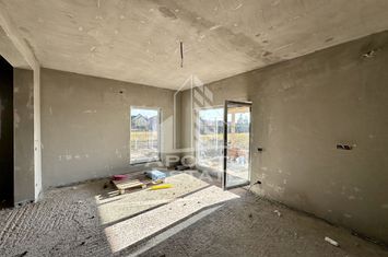 Jumatate de duplex cu 4 camere si garaj in Dumbravita anunturi imobiliare Timis