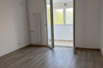 Titan - Costin Georgian metrou vanzare ap. 3 cam dec  renovat 2 minute metrou anunturi imobiliare Bucuresti