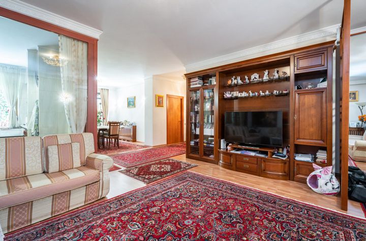 Apartament 3 camere de vanzare DOMENII - Bucuresti anunturi imobiliare Bucuresti