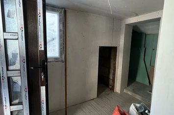 Garsonieră de vanzare BRASOV - Brasov anunturi imobiliare Brasov