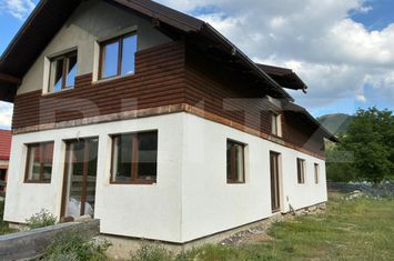 Casă - 7 camere de vanzare VALEA DRAGANULUI - Cluj anunturi imobiliare Cluj